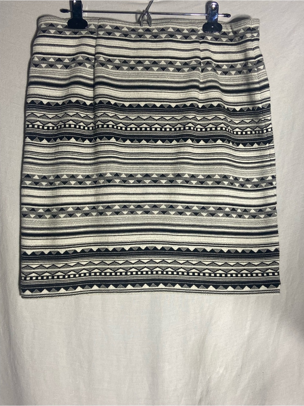 J.Jill Patterned Black and White Women’s Stretch Pull On Midi Skirt